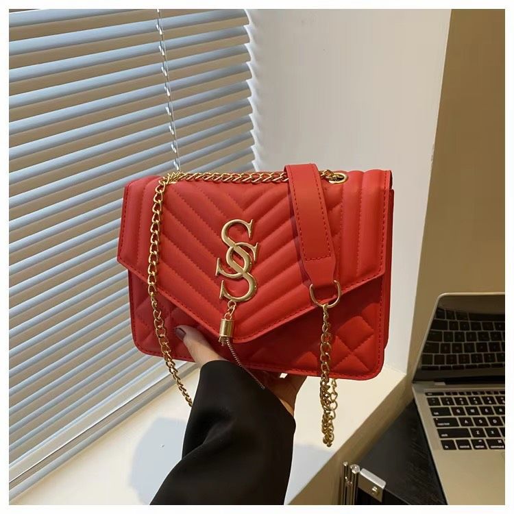 Chevron-Stitch Tassel Shoulder Bag, image 4 of 6