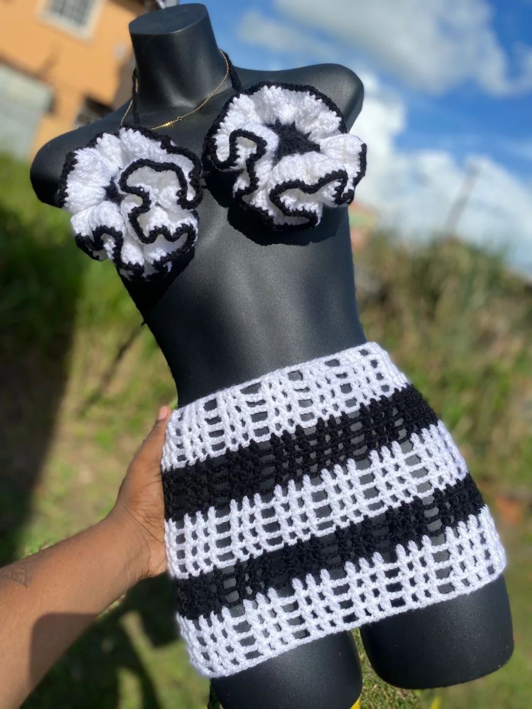 Monochrome Floral Crochet Set, image 2 of 4